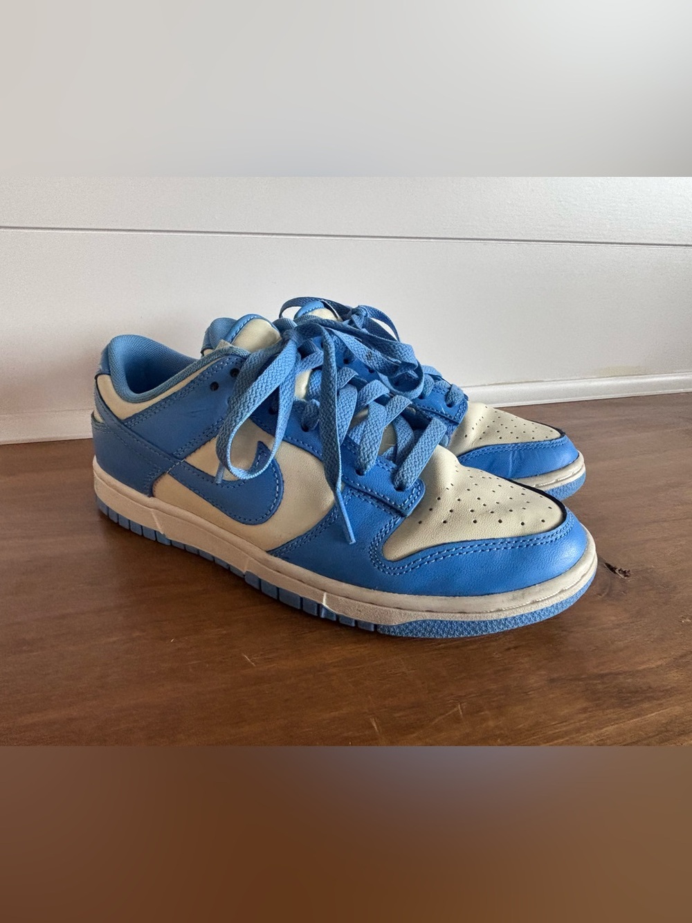 Nike Mens low dunk blue coconut milk university color block